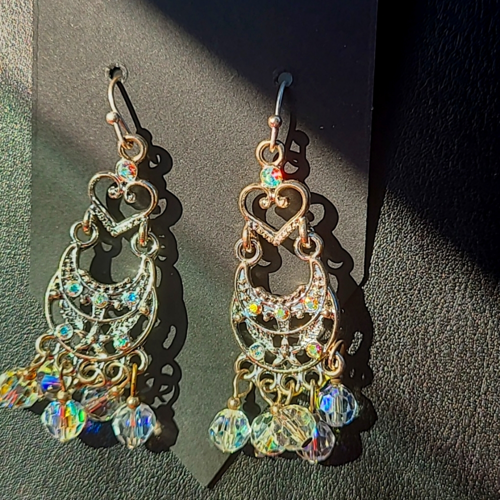 Dangle earrings